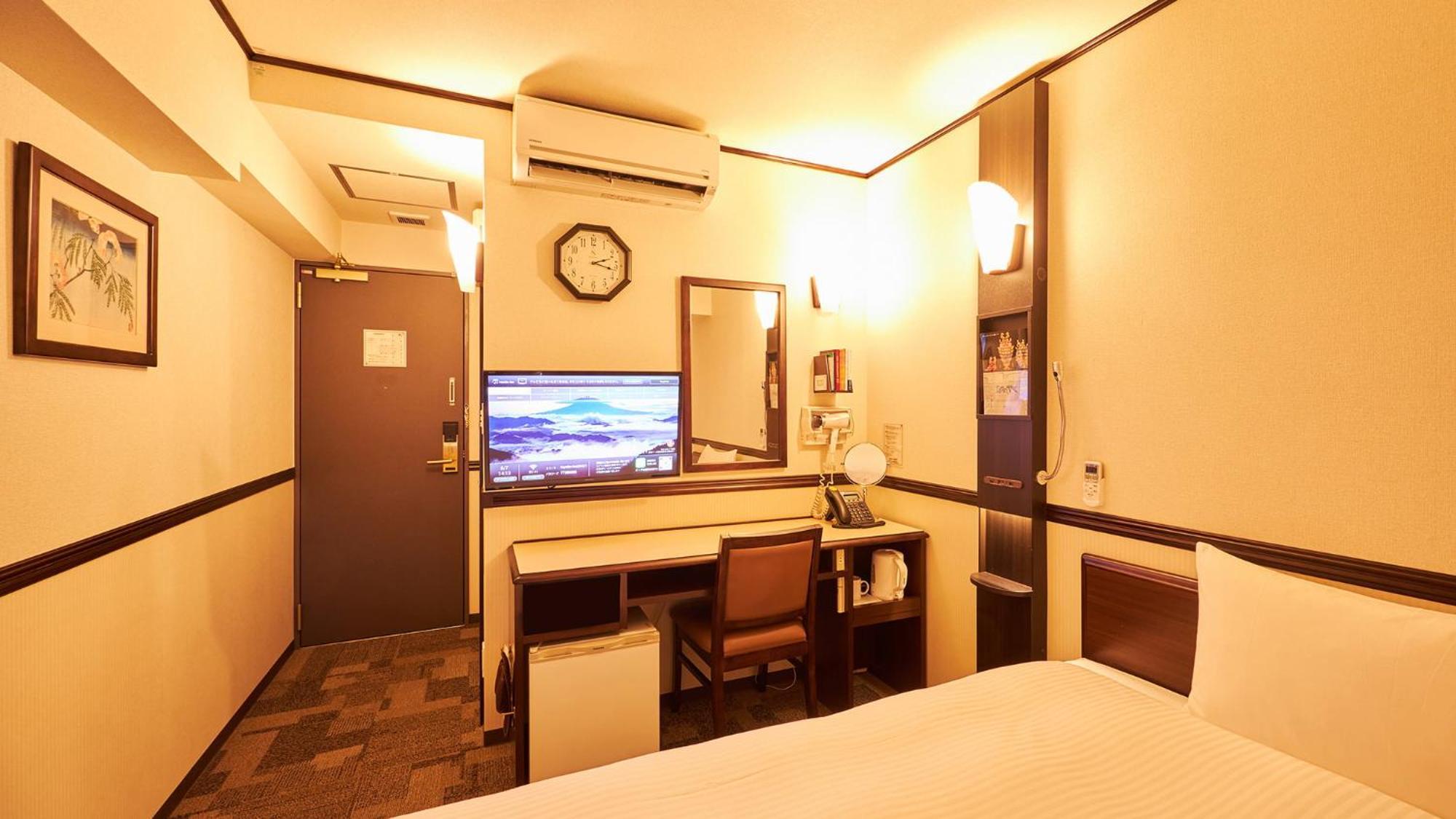 Toyoko Inn Tokyo Fussa Ekimae Higashi Guchi Hamura Chambre photo